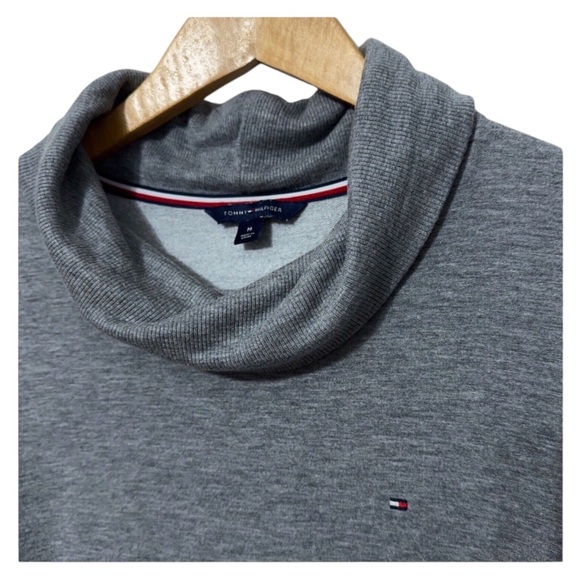 Tommy Hilfiger Cowl Neck Sweatshirt Womens Size Med Athletic Athleisure - Picture 2 of 5